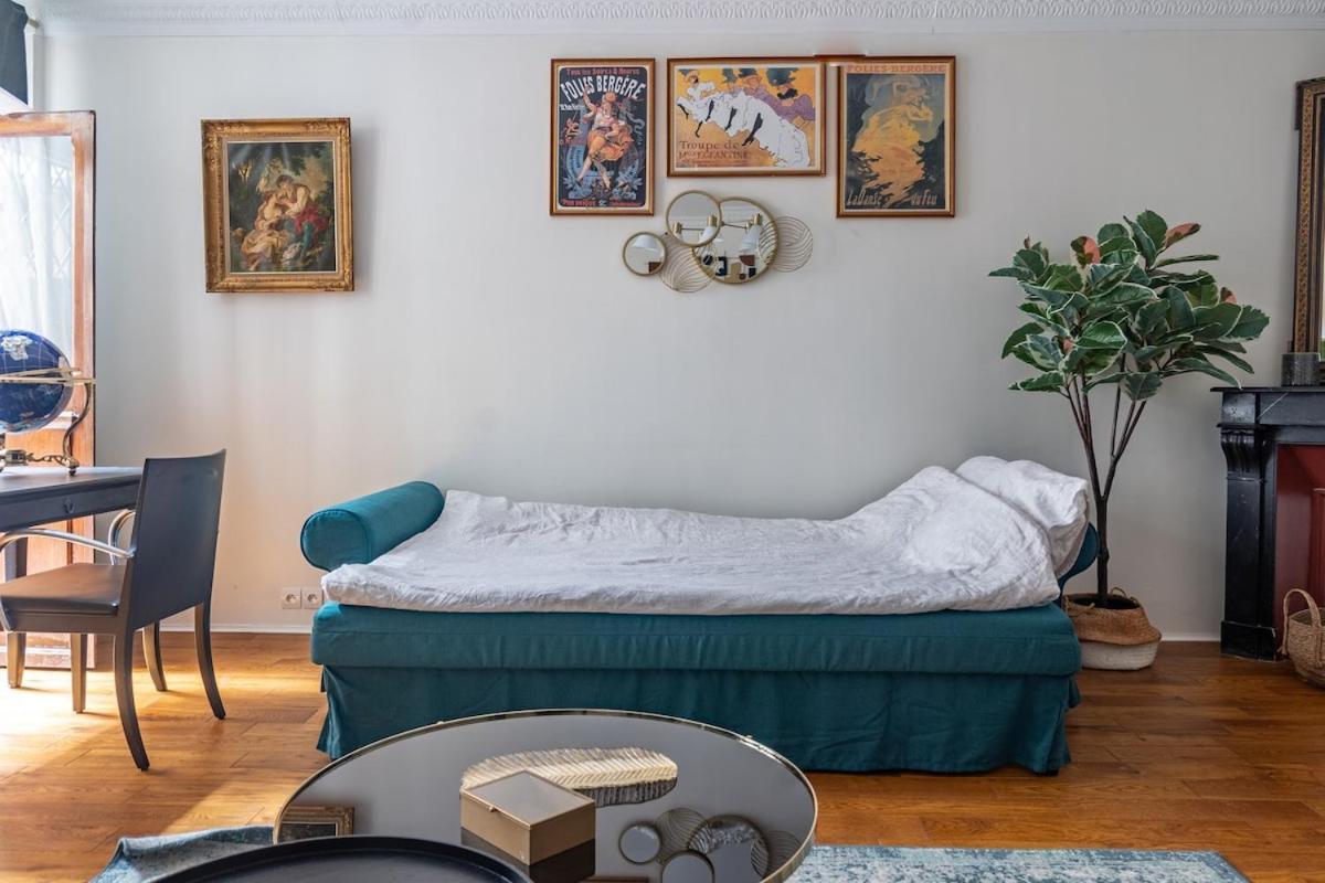 Appartement 2 Etages Paris - Metro 9 Grands Boulevards - Folies Bergeres Luaran gambar